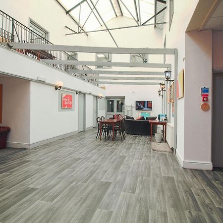 Oyo Hotel Clamart スカンソープ エクステリア 写真