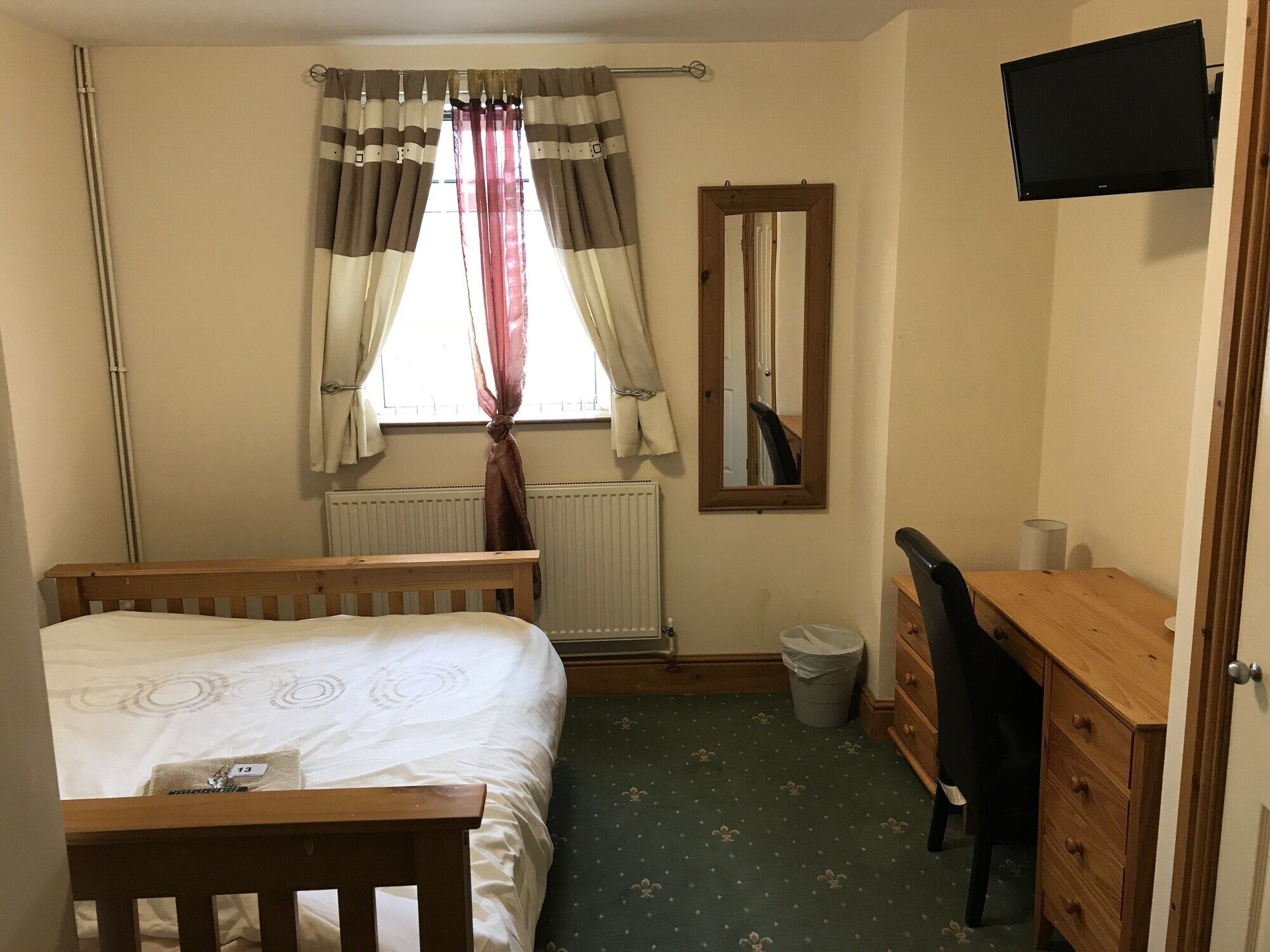 Oyo Hotel Clamart スカンソープ エクステリア 写真